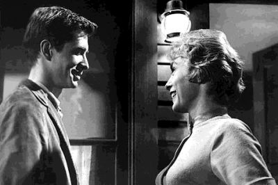 Anthony Perkins mit Janet Leigh in 'Psycho'